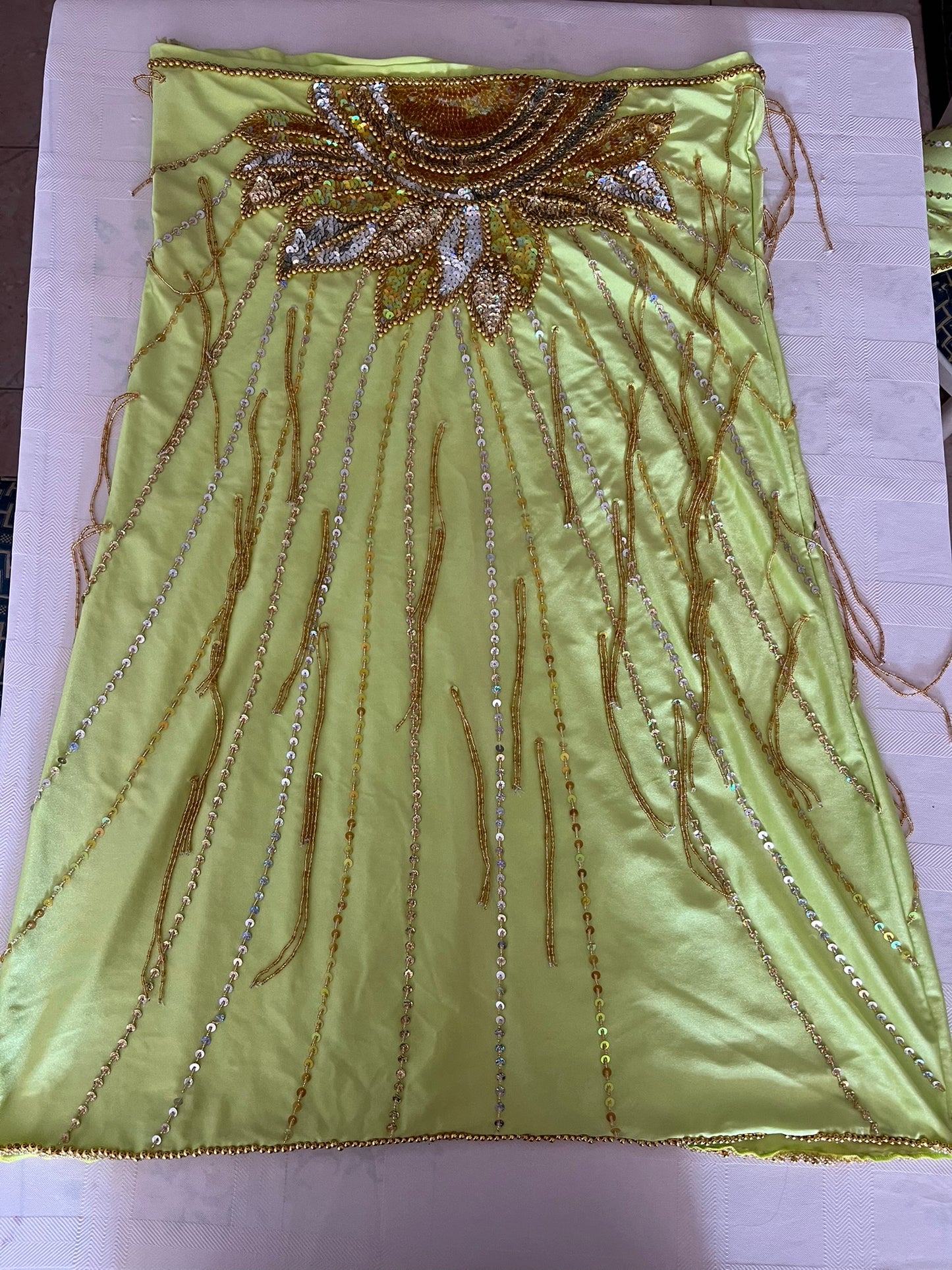 Vibrant Lime yellow Professional belly dance costume/ Colourful sequined authentic Egyptian dance skirt and bra outfit