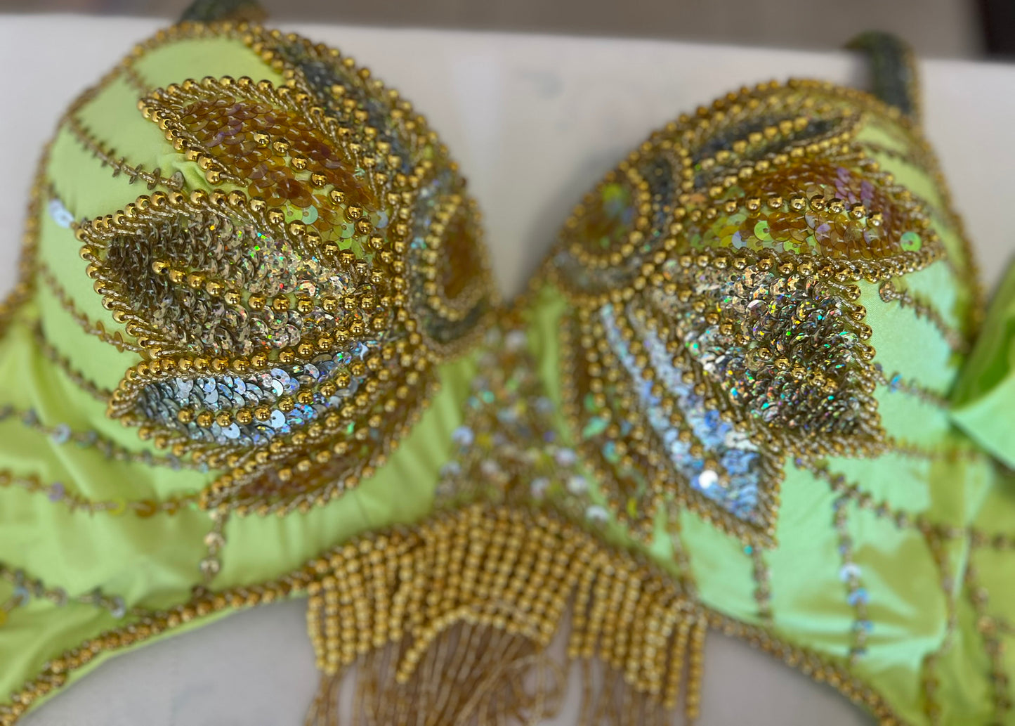 Vibrant Lime yellow Professional belly dance costume/ Colourful sequined authentic Egyptian dance skirt and bra outfit