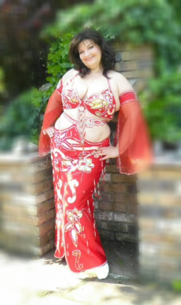 Neues ägyptisches Bauchtanzkostüm, maßgeschneidertes Bauchtanzkleid, handgemachtes orientalisches Stickerei-Outfit, Tribal-Tanzrock und BH, Gypsy-Tanz
