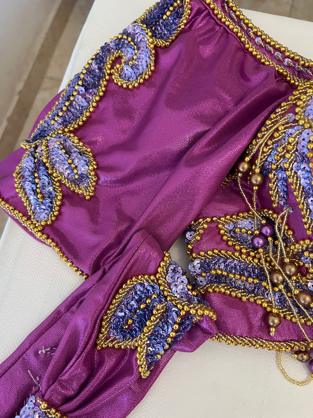 Shiny Vibrant Purple Professional Belly dance costume with short sleeves/ Handmade embellished dancing Outfit