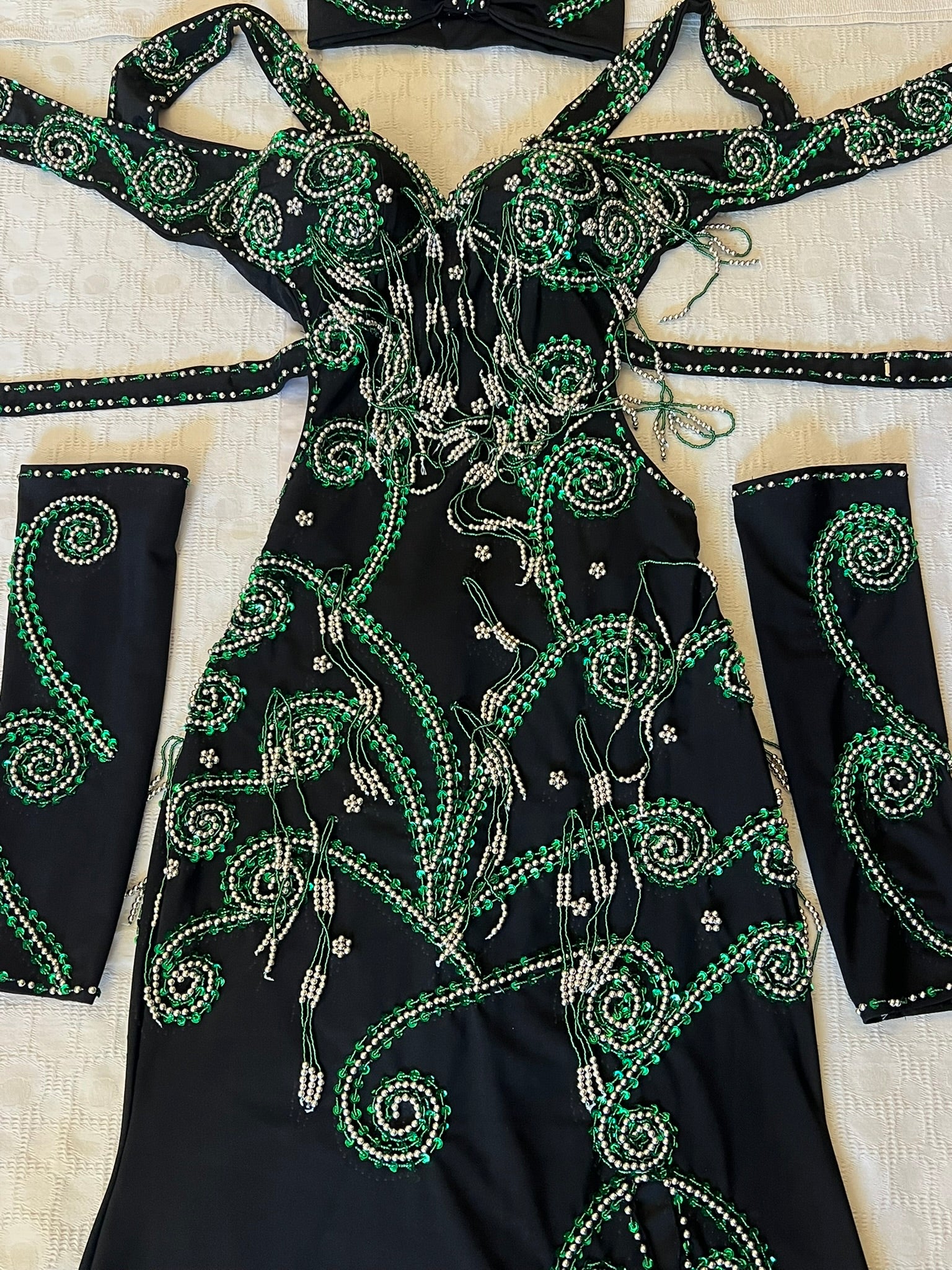 Handmade Belly Dance Costume – Elegant One-Piece Dress with Arm Accessories & Headpiece, Intricately Embellished Ensemble