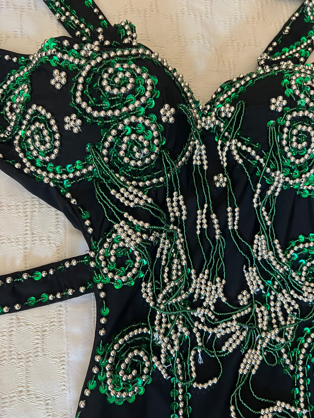 Handmade Belly Dance Costume – Elegant One-Piece Dress with Arm Accessories & Headpiece, Intricately Embellished Ensemble