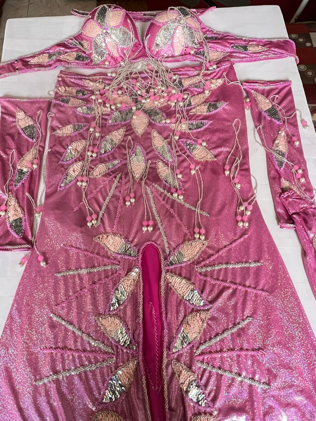 Authentic Egyptian Professional Belly dance costume / Hot shiny pink Handmade embellished belly dancer skirt and bra outfit