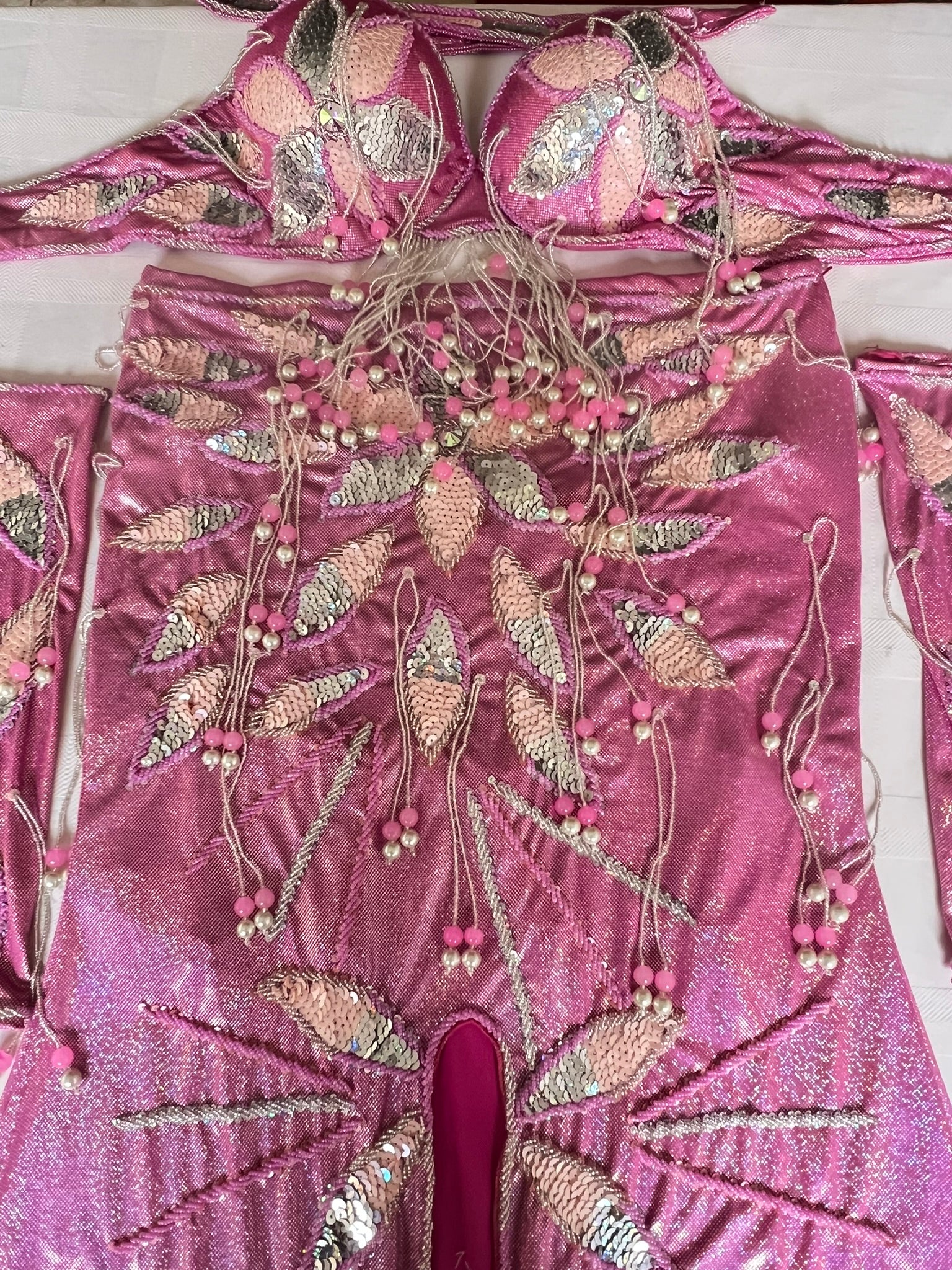 Authentic Egyptian Professional Belly dance costume / Hot shiny pink Handmade embellished belly dancer skirt and bra outfit