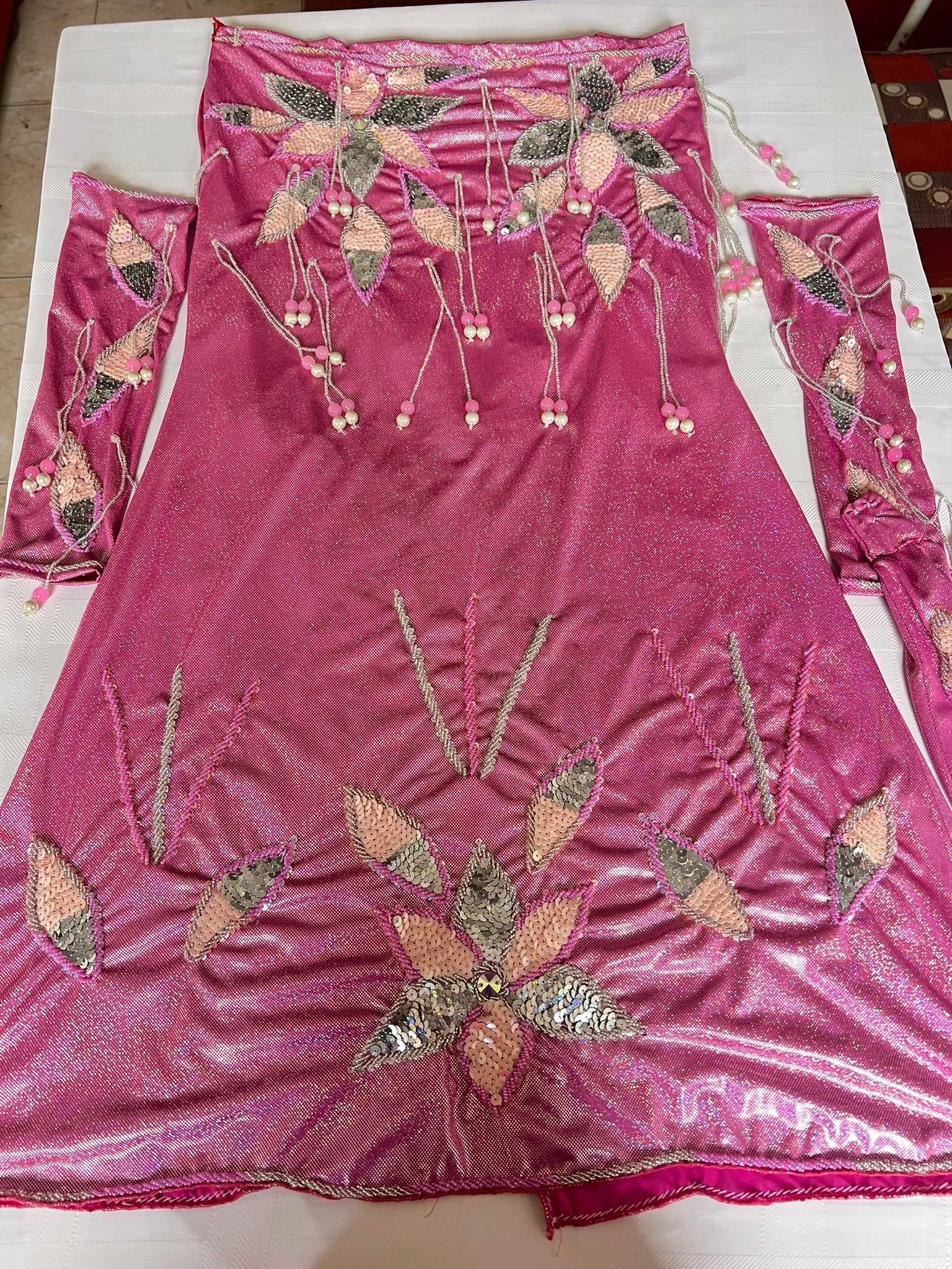 Authentic Egyptian Professional Belly dance costume / Hot shiny pink Handmade embellished belly dancer skirt and bra outfit