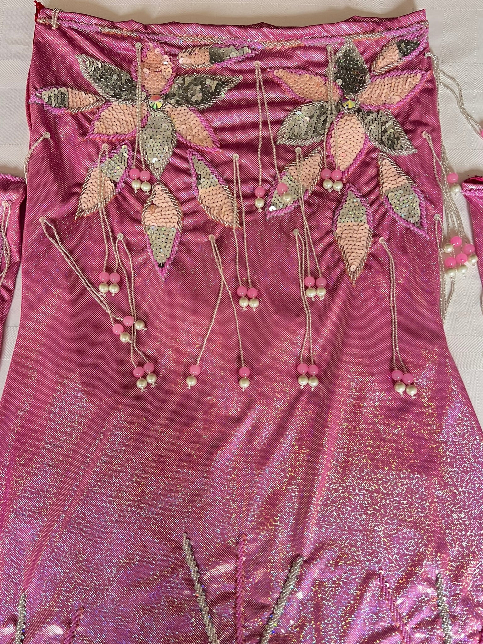 Authentic Egyptian Professional Belly dance costume / Hot shiny pink Handmade embellished belly dancer skirt and bra outfit