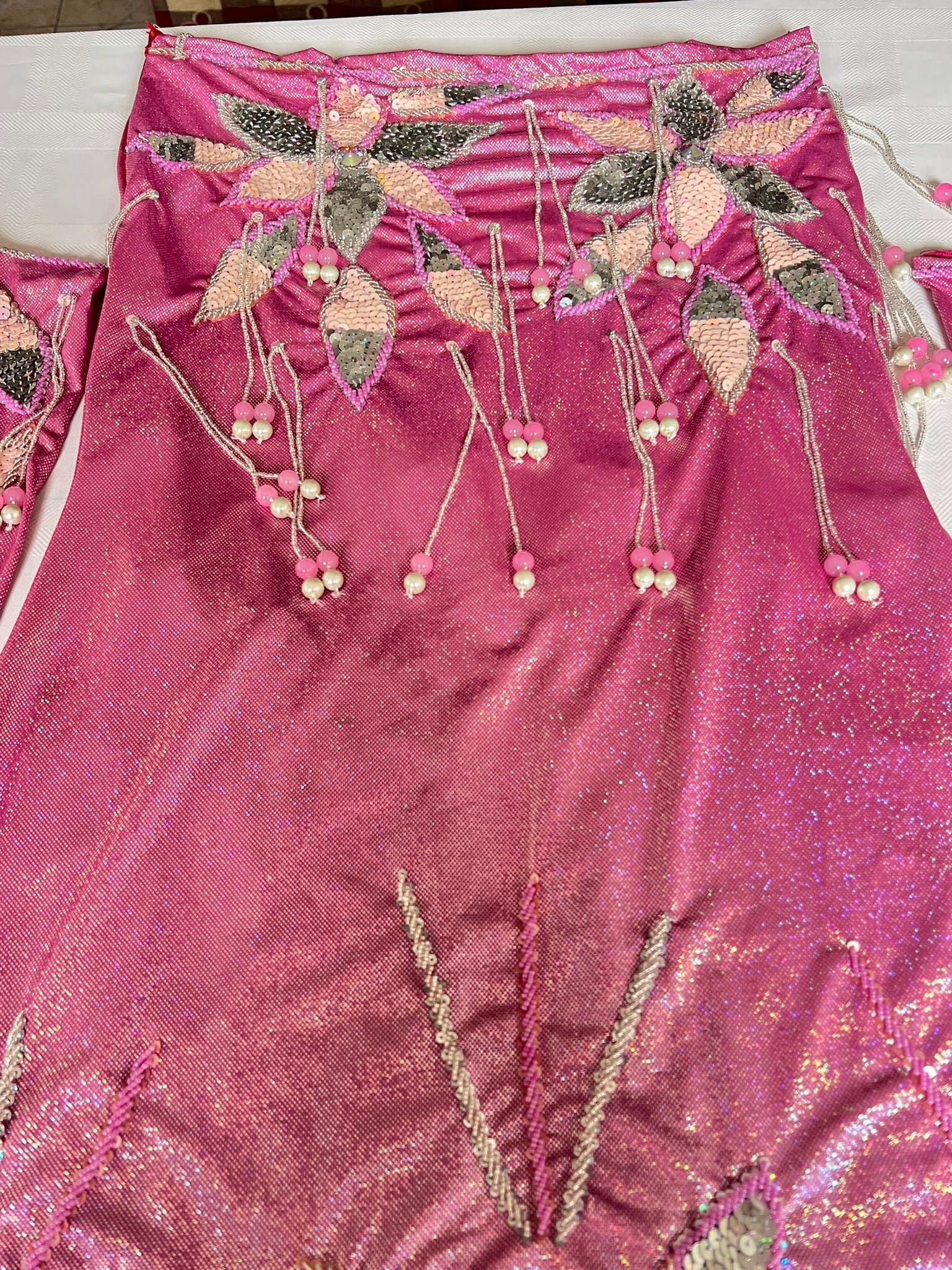 Authentic Egyptian Professional Belly dance costume / Hot shiny pink Handmade embellished belly dancer skirt and bra outfit