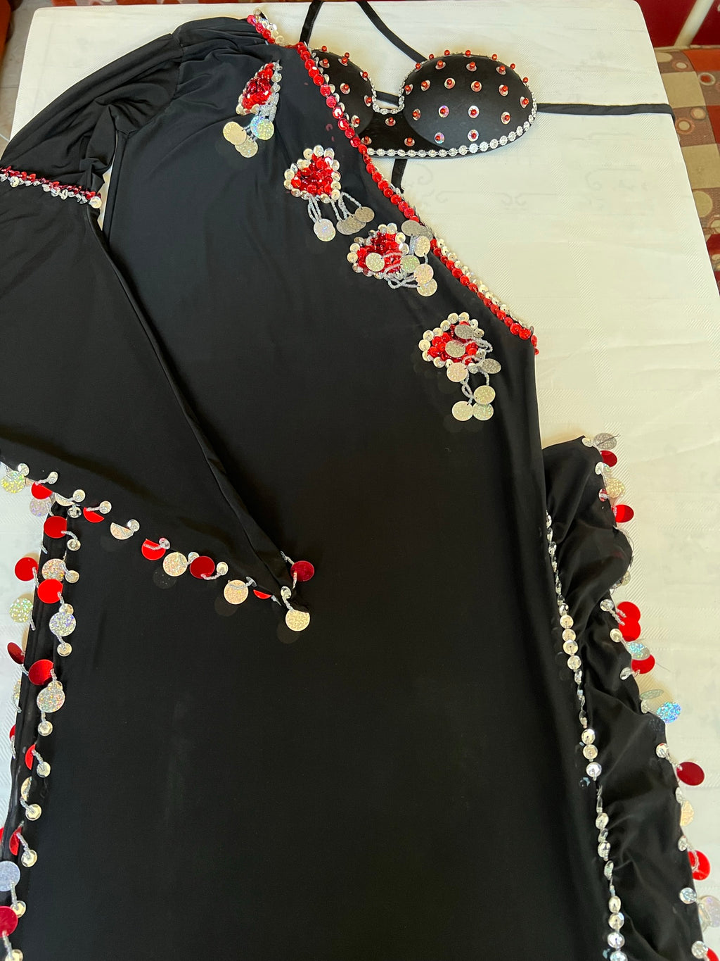 Ägyptisches orientalisches Bauchtanzkleid, inklusive BH, BAUCHTANZ-Outfit, handgefertigtes verziertes Bauchtanz-Set, Einheitsgröße. 