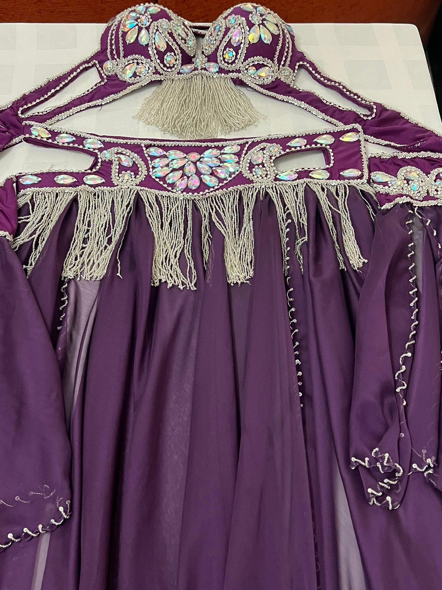Luxurious premium quality elegant purple Professional belly dance costume/ custom-made