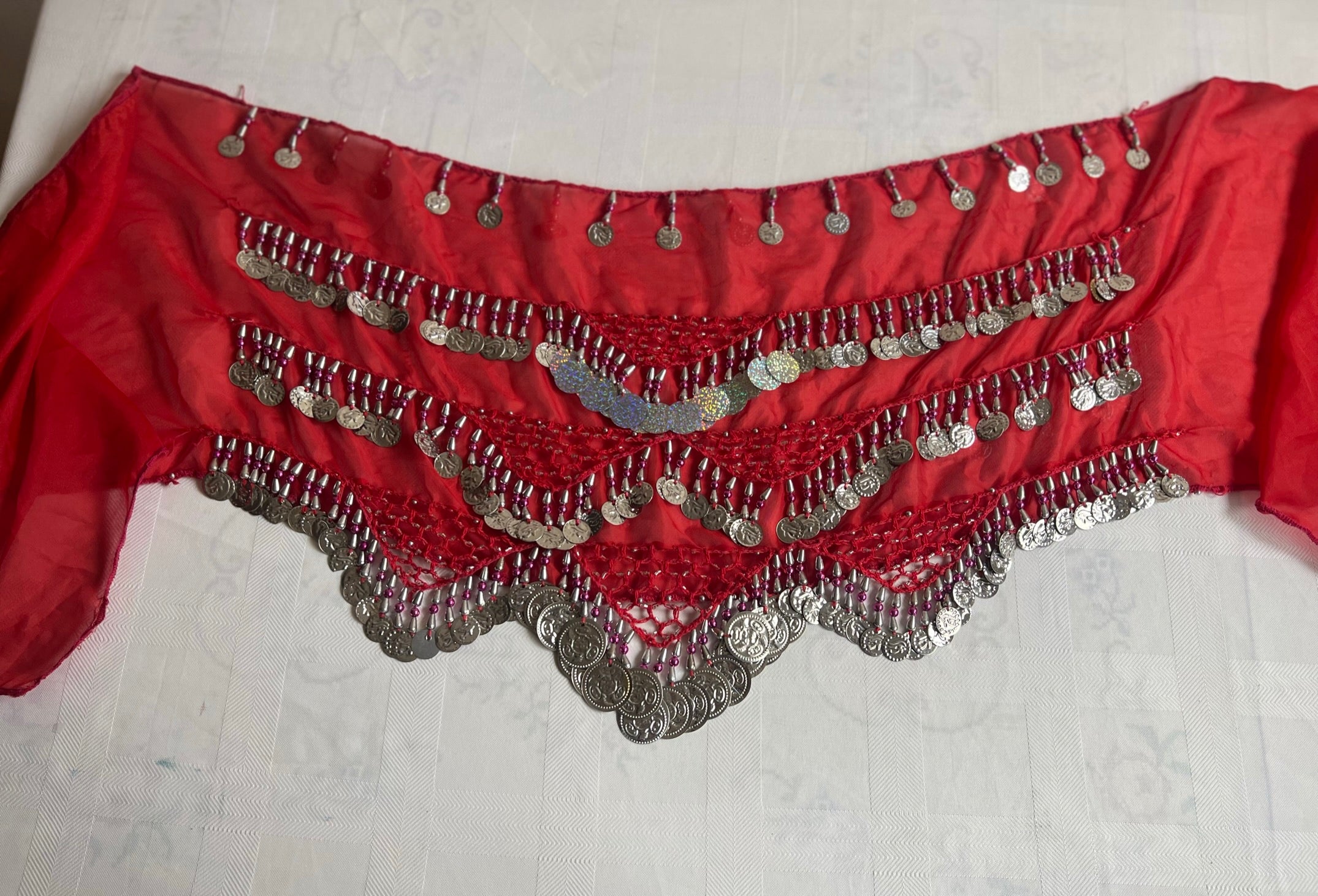 Sexy, heißer, ägyptischer roter handgemachter Bauchtanz-Hüftschal, Tanztuch für Damen, bestickter Tanzgürtel, 150 cm lang, 30 cm breit.