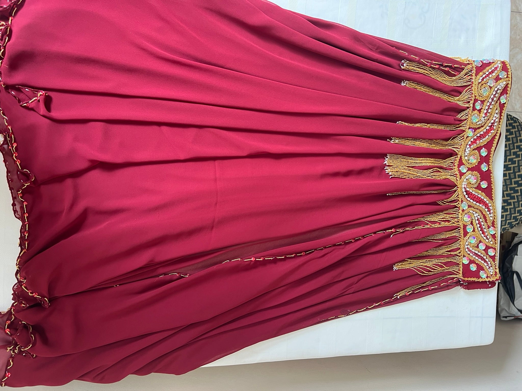 Professionelles Bauchtanzkostüm aus Ägypten BAUCHTANZ Maßanfertigung in jeder Farbe, neues handgemachtes besticktes Outfit, orientalisches Zigeunertanzkostüm