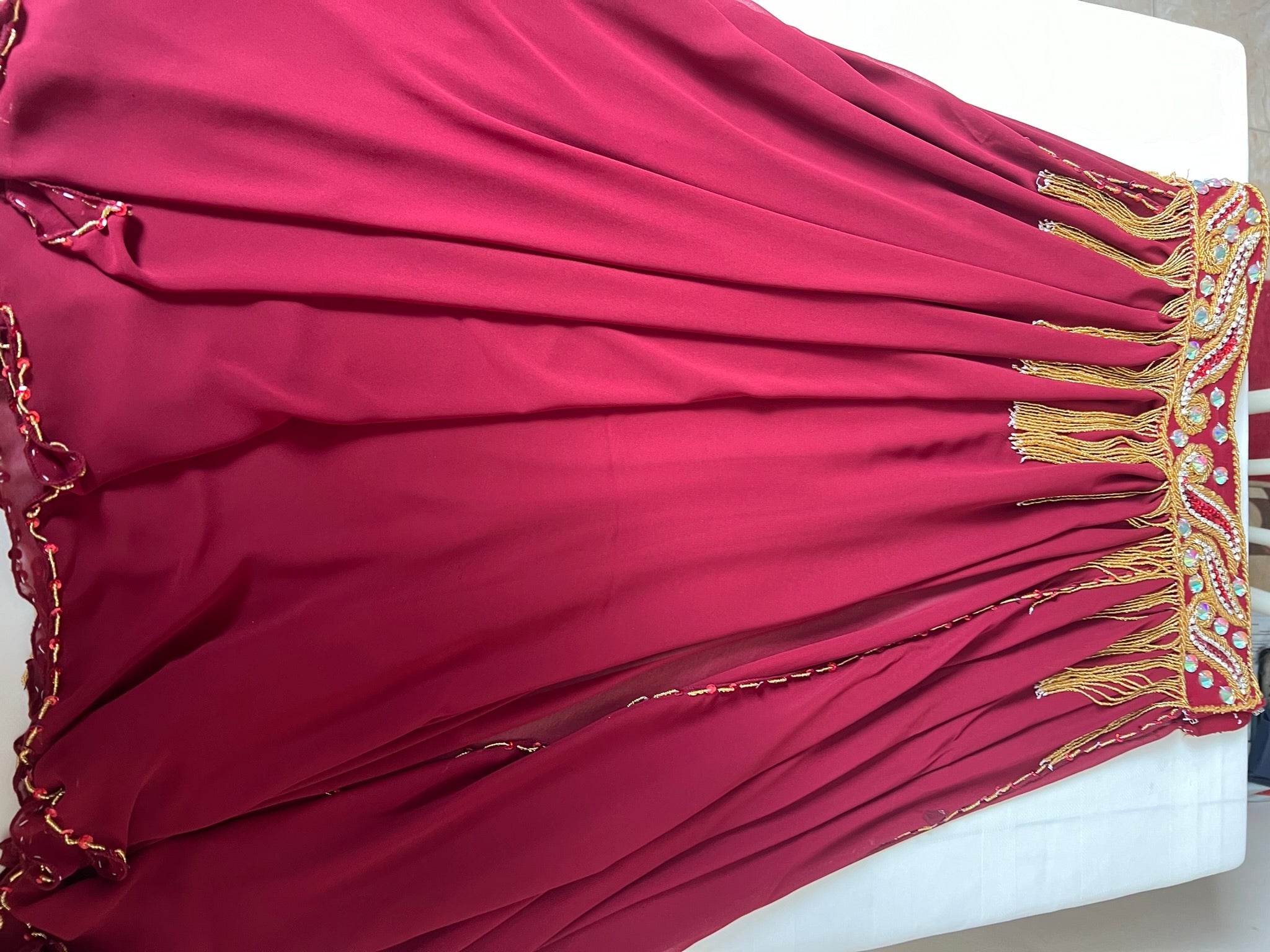 Professionelles Bauchtanzkostüm aus Ägypten BAUCHTANZ Maßanfertigung in jeder Farbe, neues handgemachtes besticktes Outfit, orientalisches Zigeunertanzkostüm