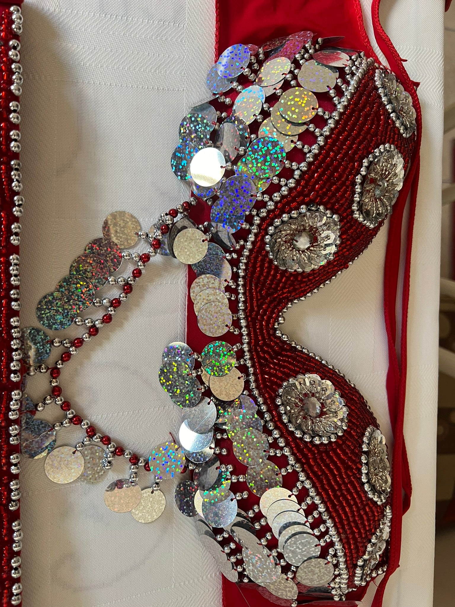 Ägyptisches sexy Bauchtanzkostüm, handgemachtes Bauchtanzkleid, Gürtel, Rock, Schal