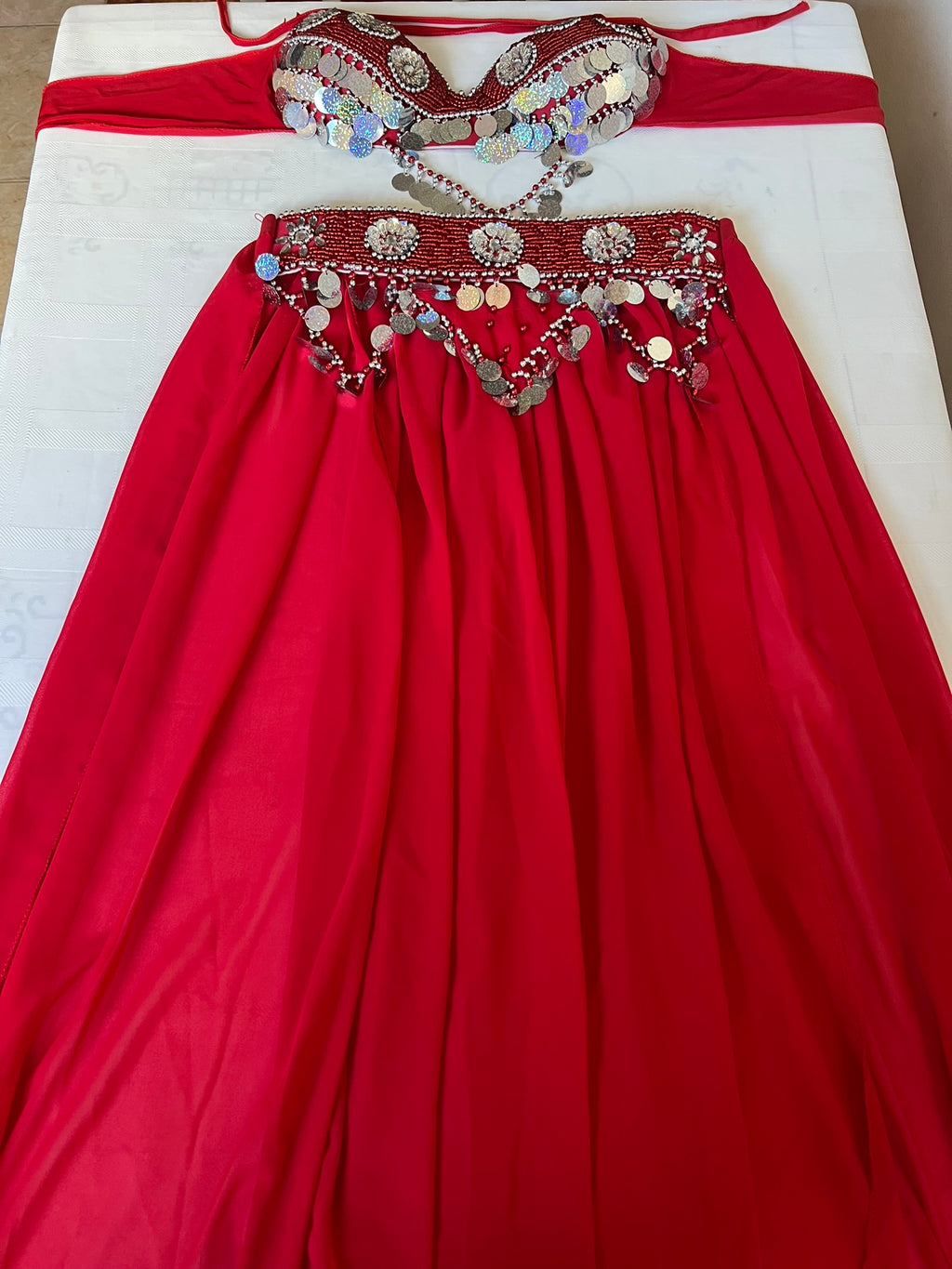 Ägyptisches sexy Bauchtanzkostüm, handgemachtes Bauchtanzkleid, Gürtel, Rock, Schal