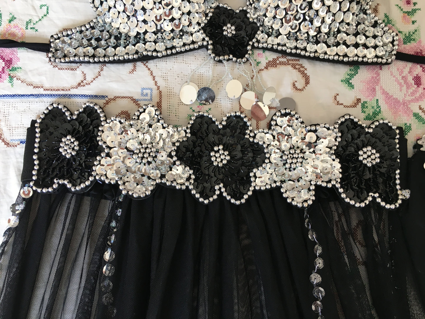 Sexy Egyptian professional belly dance costume, Handmade embellished belly dance outfit, belly dance bra and belt, بدلة رقص شرقى