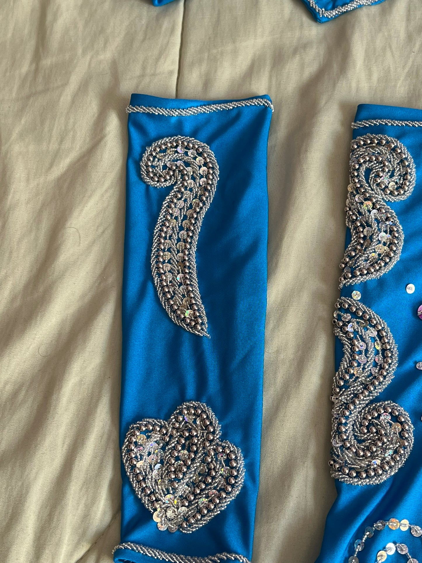 Stunning Turquoise Blue Egyptian Belly Dance Costume, Custom-Made belly dance Dress, Handmade embroidery oriental outfit, Tribal dance skirt & Bra, Gypsy dance
