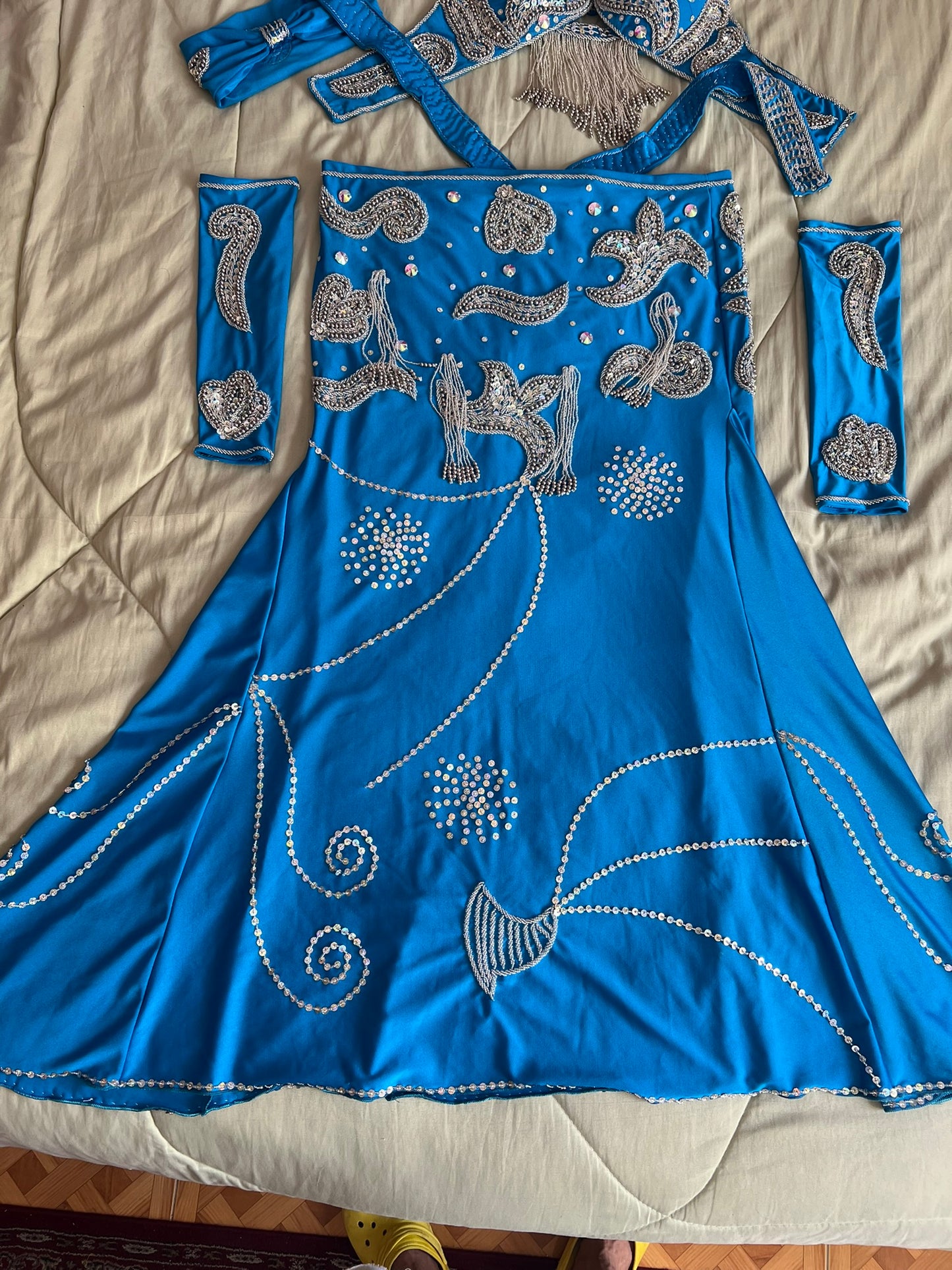 Stunning Turquoise Blue Egyptian Belly Dance Costume, Custom-Made belly dance Dress, Handmade embroidery oriental outfit, Tribal dance skirt & Bra, Gypsy dance