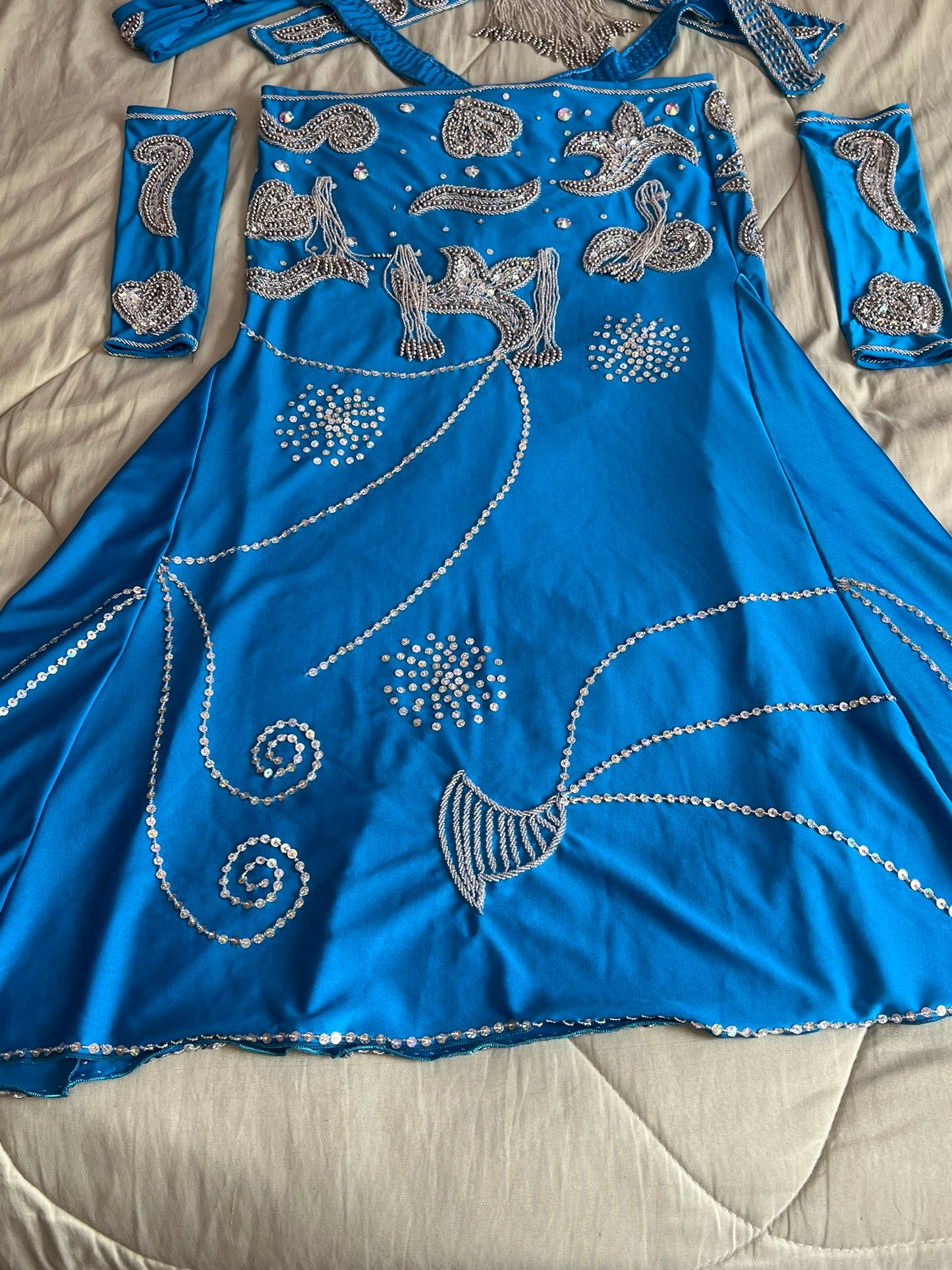 Stunning Turquoise Blue Egyptian Belly Dance Costume, Custom-Made belly dance Dress, Handmade embroidery oriental outfit, Tribal dance skirt & Bra, Gypsy dance