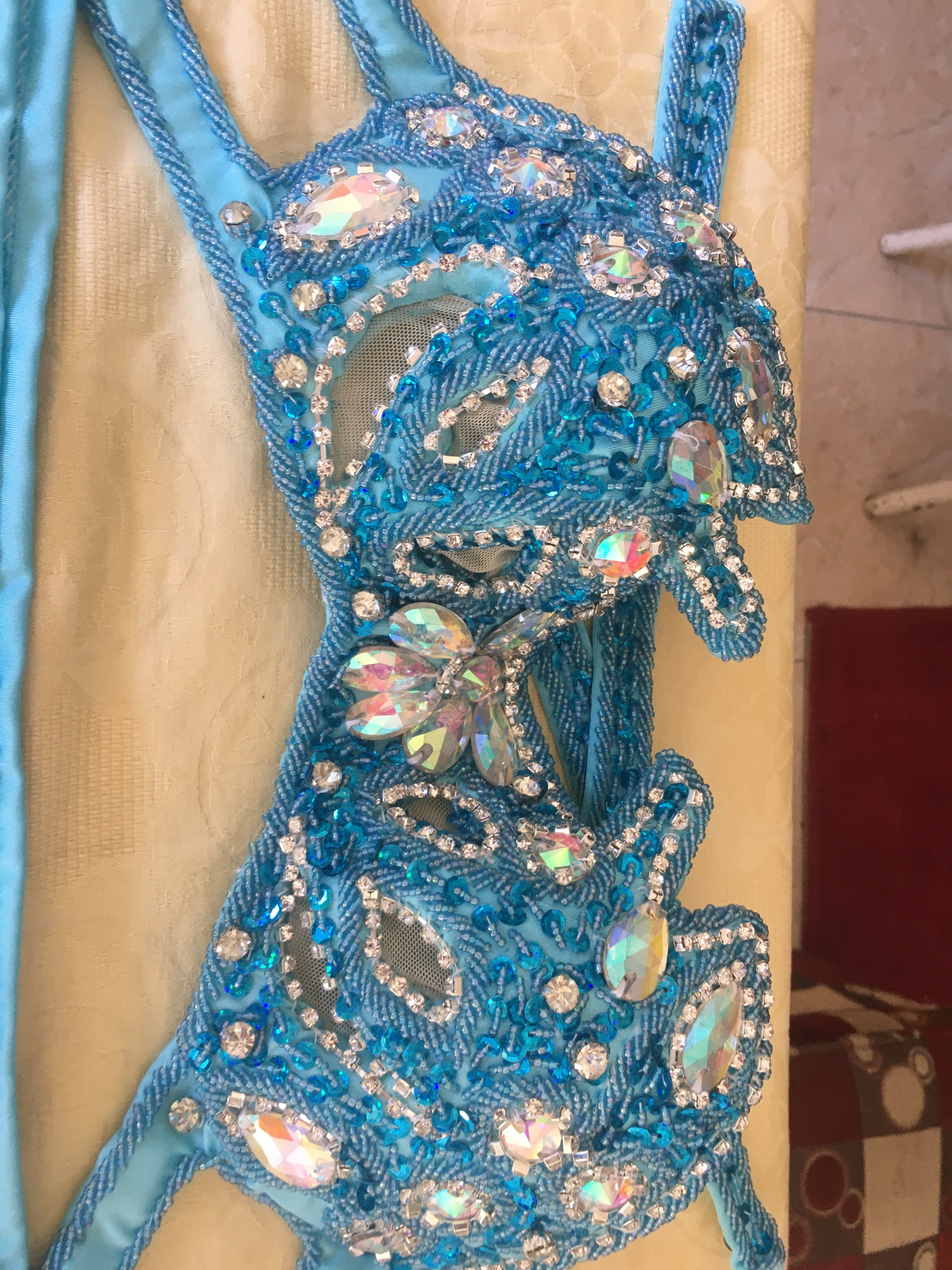 Handmade Egyptian Belly Dance Costume – Custom Lycra Outfit with Sexy Cutouts, Bra, Skirt & Sleeves – Luxor Bazar Exclusive