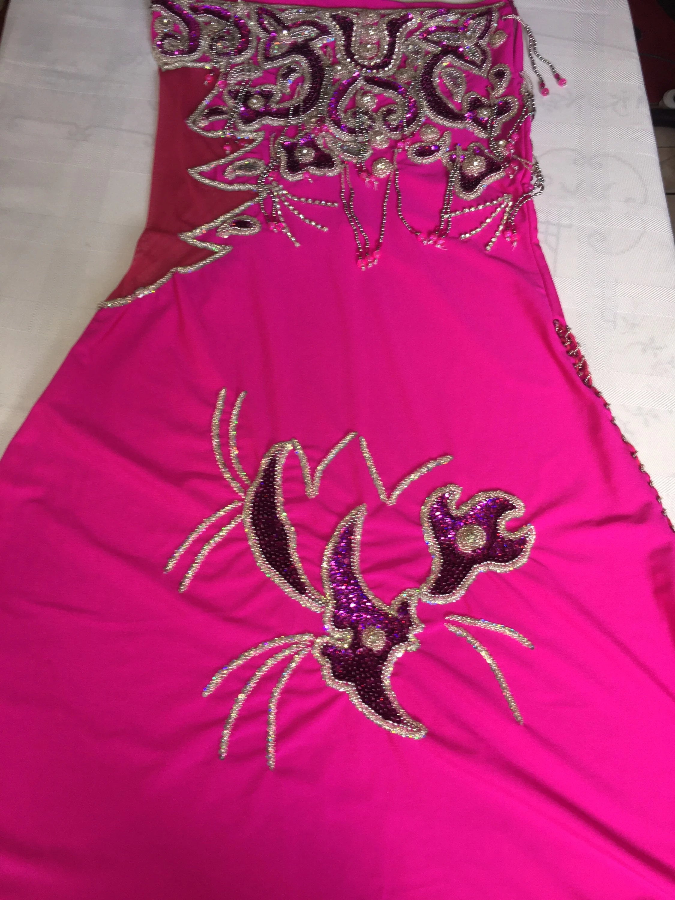 Professionelles Bauchtanzkostüm aus Ägypten BAUCHTANZ Maßanfertigung in jeder Farbe, Neues Gypsy-Tanz-Outfit, handgemachtes besticktes Kostüm