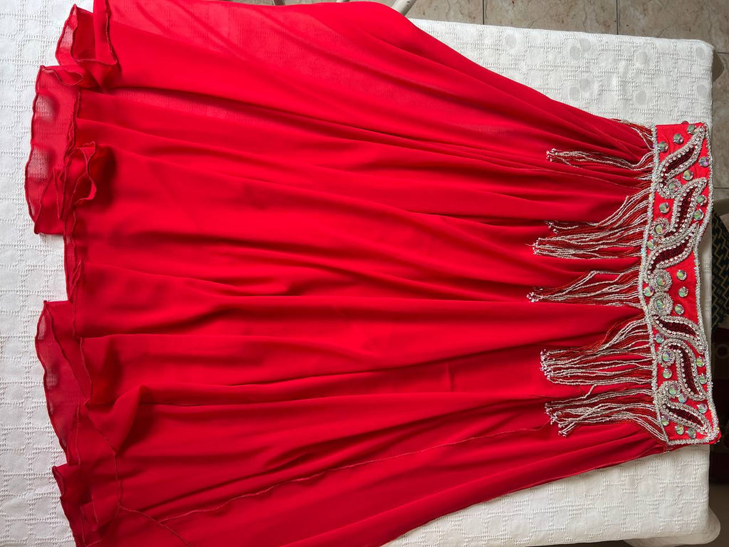 Ägyptisches professionelles Bauchtanzkostüm, handgefertigtes genähtes orientalisches Tanzset, maßgeschneidertes Bauchtanz-Outfit, reichhaltige Perlenarbeit.